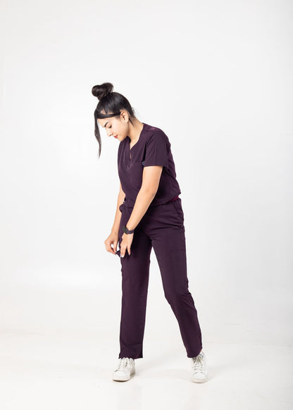 AUBERGINE SCRUBS - COL V AVEC DEMI MANCHE