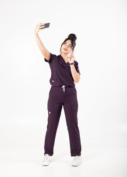 AUBERGINE SCRUBS - COL V AVEC DEMI MANCHE