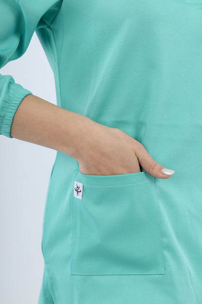 MARYLAND SCRUBS - COL OFFICIER AVEC MANCHE AQUAMARINE